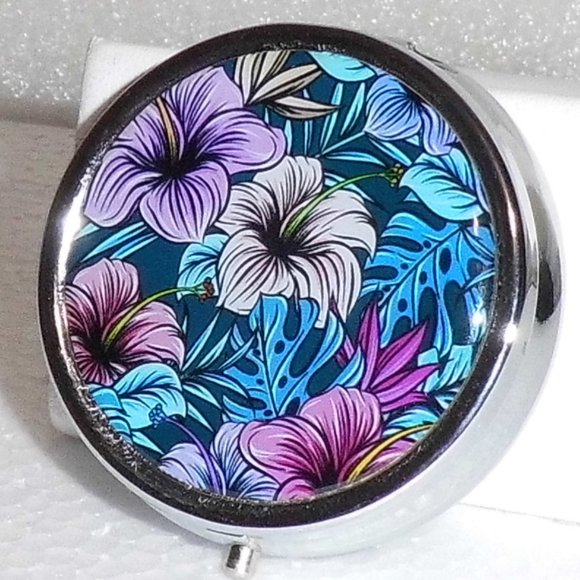 1pc. Ladies Pill Case/Box - Picture 1 of 3